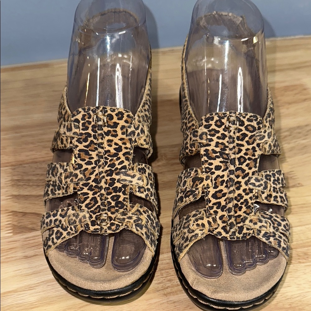 Clarks Ultimate Collection Leopard Print Women's … - image 1